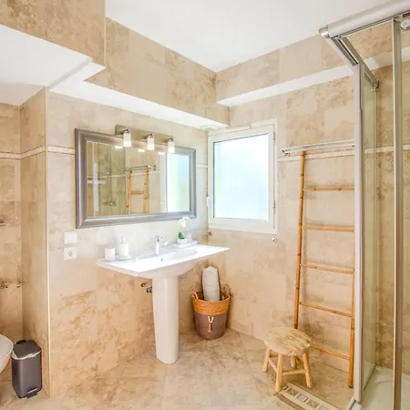 Mistral - Appartement 3 Chambres, Piscine, Rooftop, Climatisation Et Parking Apartment *