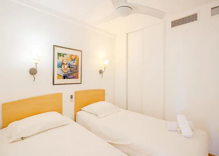 Apartment Mistral - Appartement 3 Chambres, Piscine, Rooftop, Climatisation Et Parking