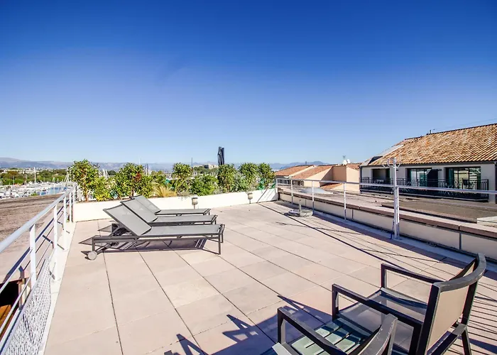 Mistral - Appartement 3 Chambres, Piscine, Rooftop, Climatisation Et Parking Apartment *