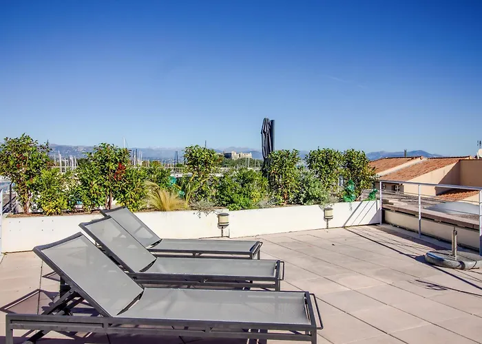 Mistral - Appartement 3 Chambres, Piscine, Rooftop, Climatisation Et Parking Διαμέρισμα Αντίμπ